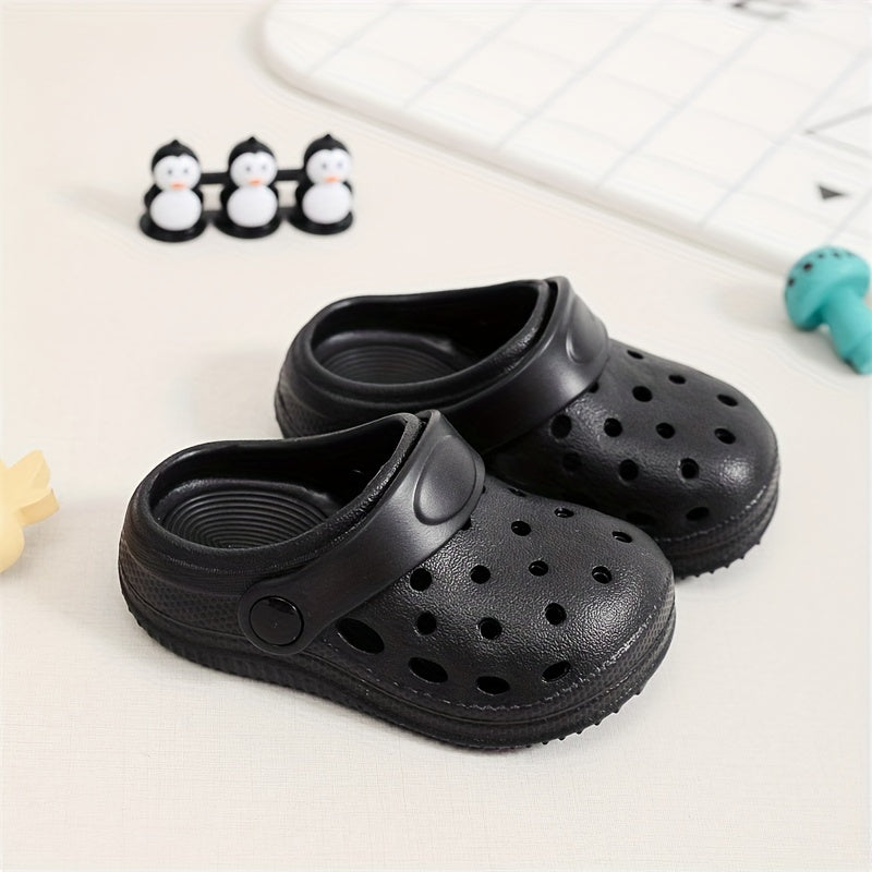 Boy's Solid Clogs Garden Shoes Lightweight Sandals All Seasons