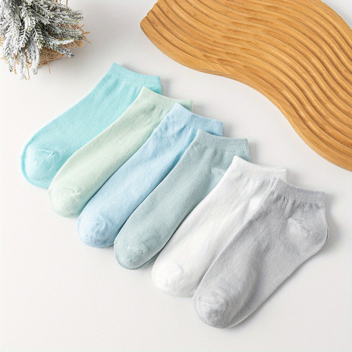 6 Pairs Lightweight Low Cut Ankle Socks Women's Stockings