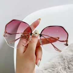 Women Metal Sunglasses UV400 Vintage Ladies Stylish Oversized Square