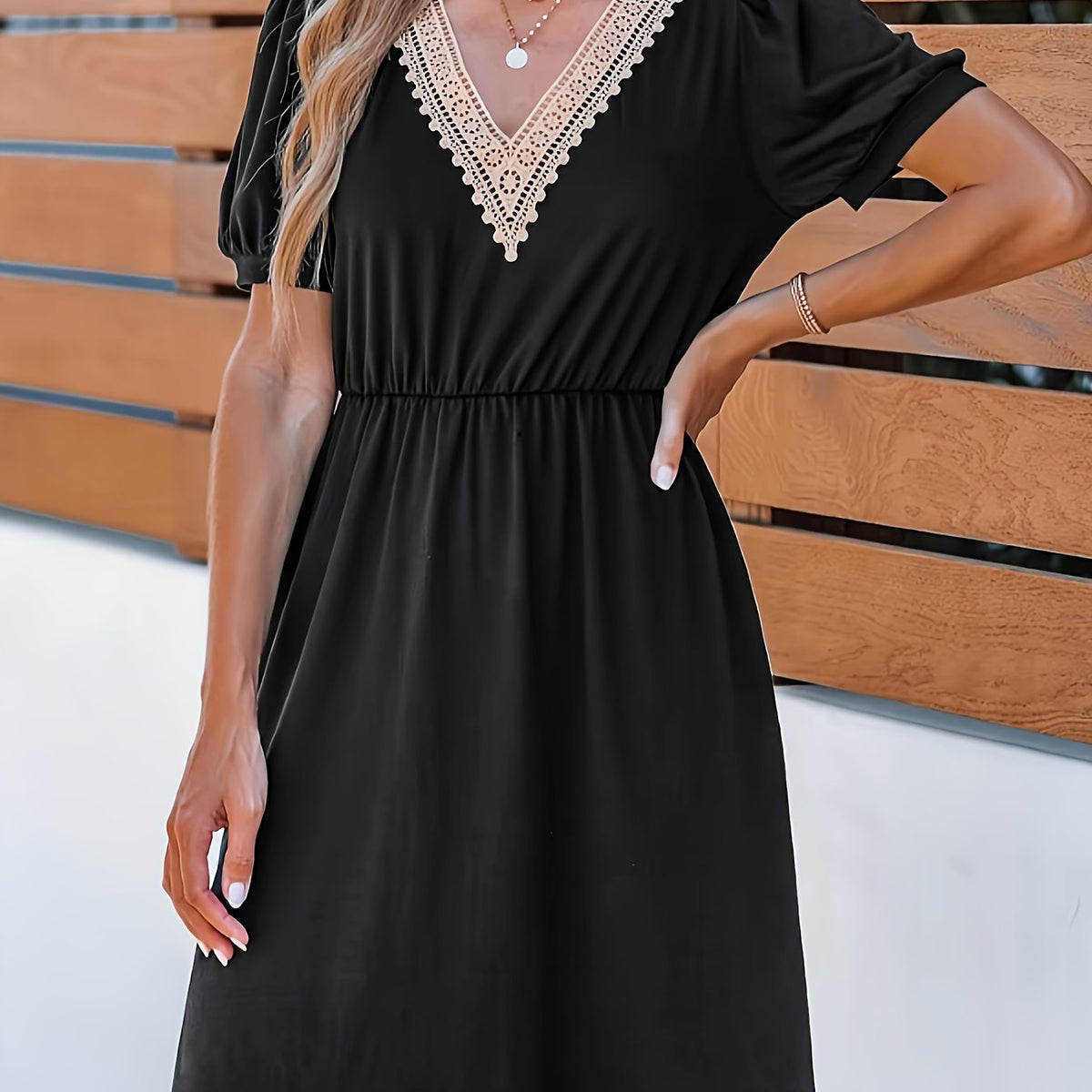 Women's Plus Solid Puff Sleeve Applique V Neck Knee Length Dress