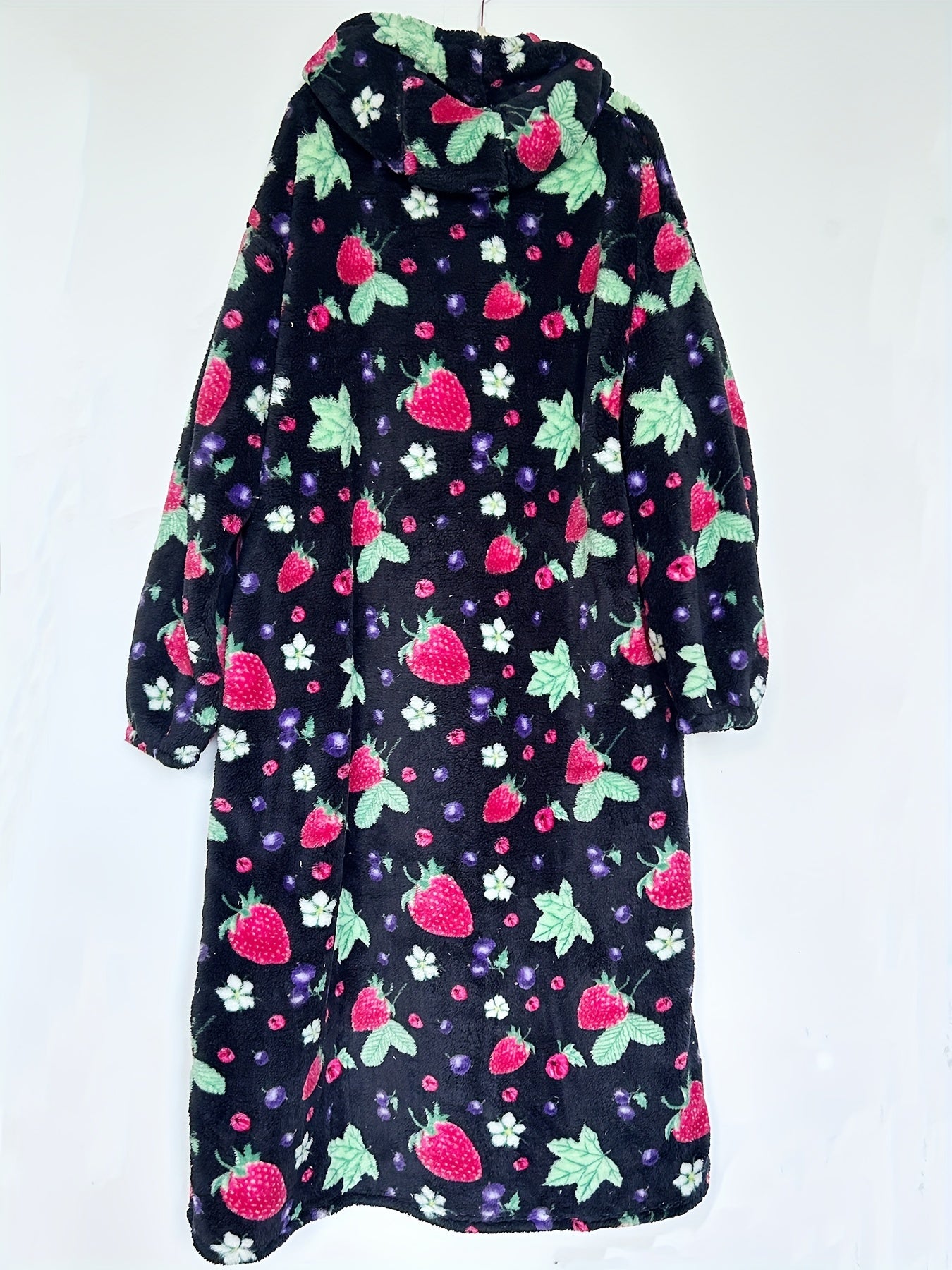  Strawberry Pattern Flannel Hoodie Nightgown