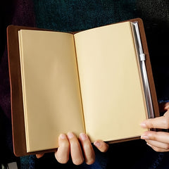 Vintage Portable Notebook with 144 Sheets - Perfect Holiday Gift Idea