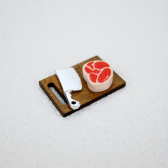 1:12 Scale Meat Display Set for Dollhouse with Cutting Board and Meat Model