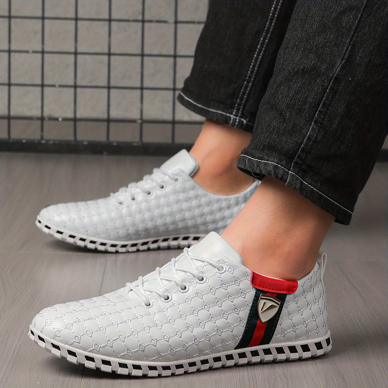 Men's Lightweight Non Slip Sneakers for Spring/Summer