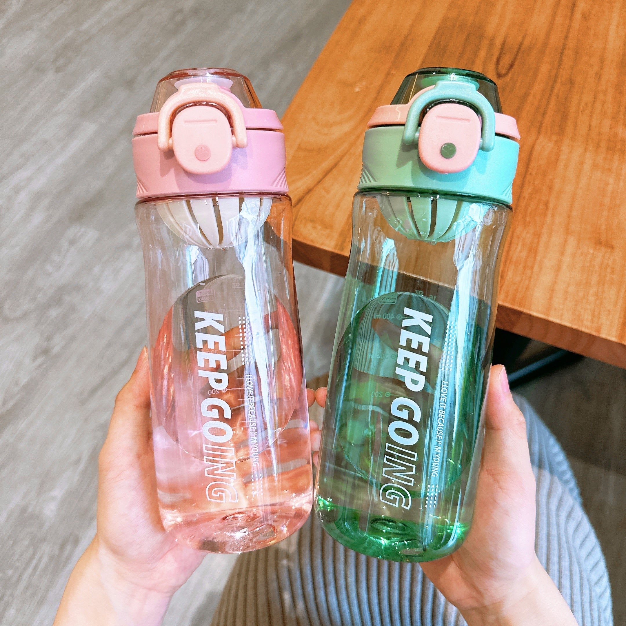 Classic Transparent Water Bottle with Filter Mesh for Summer