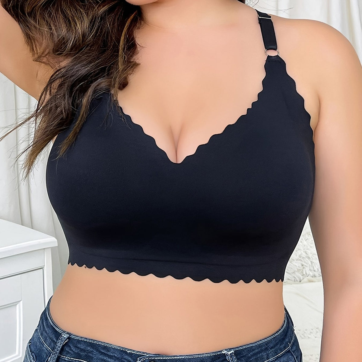 Plus Size Seamless Wave Trim Wireless Bra with Removable Pads