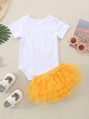2pcs Baby Girls Floral Print Onesie & Shorts Set