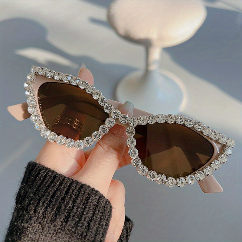 Vintage Rhinestone Cat Eye Sunglasses Y2K Women Eyewear