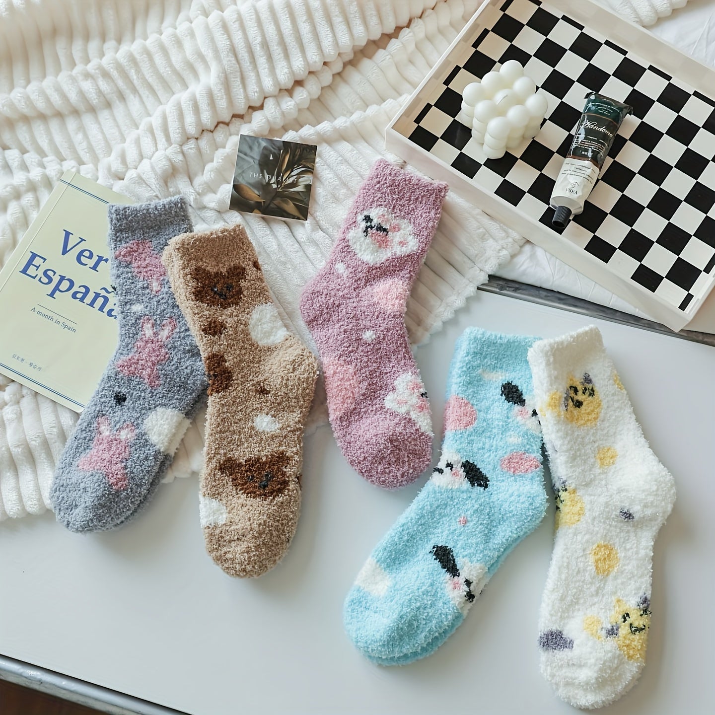 Animal Pattern Plush Socks Soft Mid Tube Socks Women's Stockings