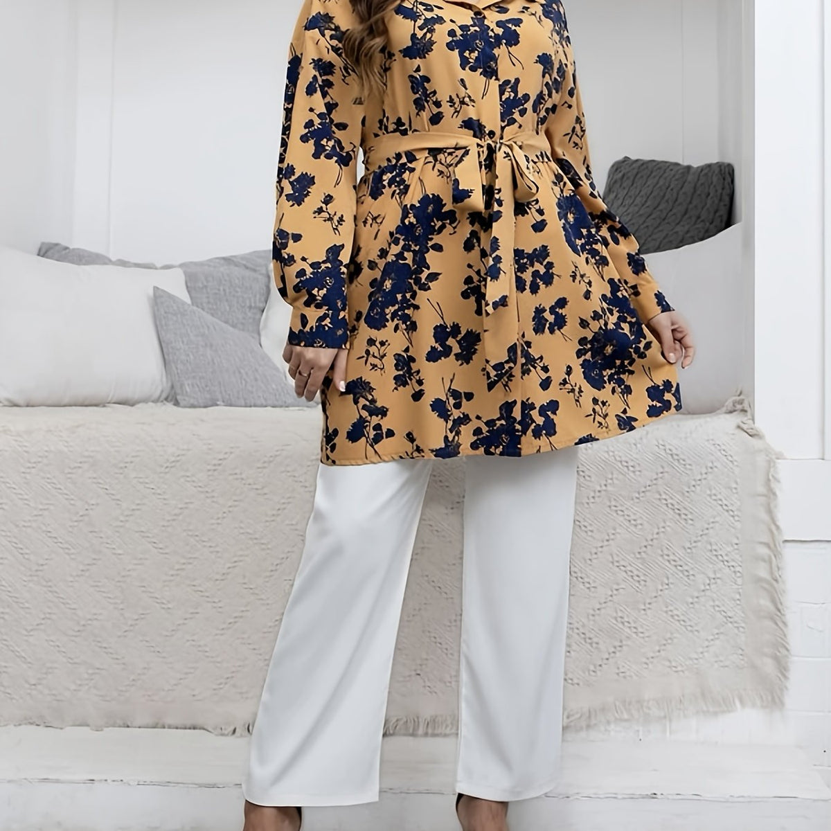  Floral Print Long Sleeve Blouse with Belt