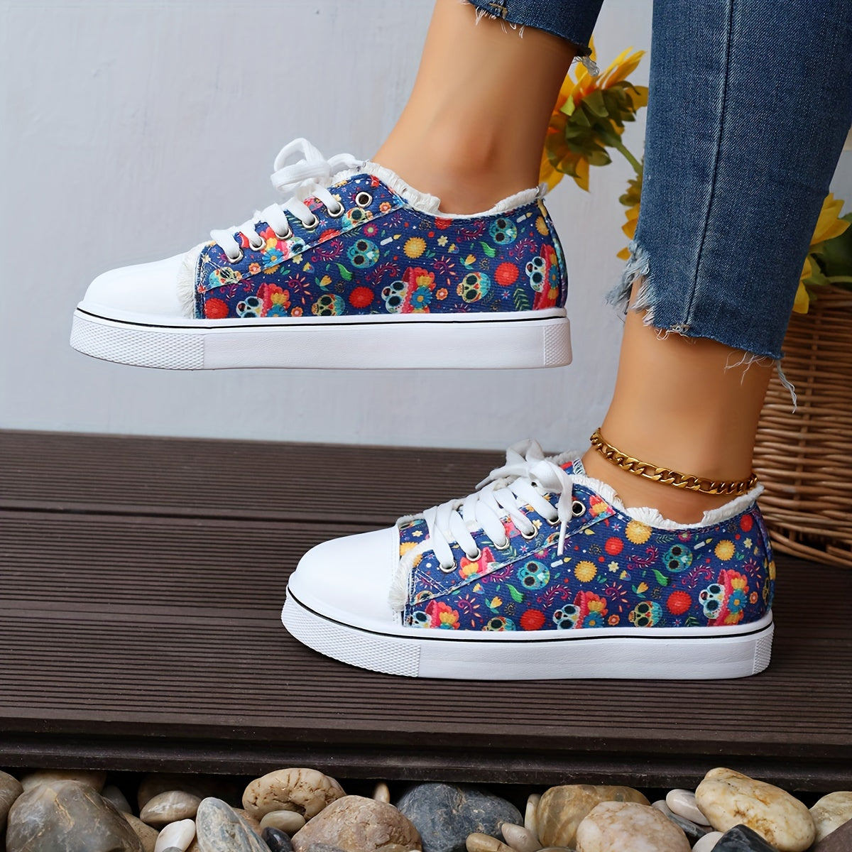 Women's Skull Pattern Canvas Flats Halloween Sneakers