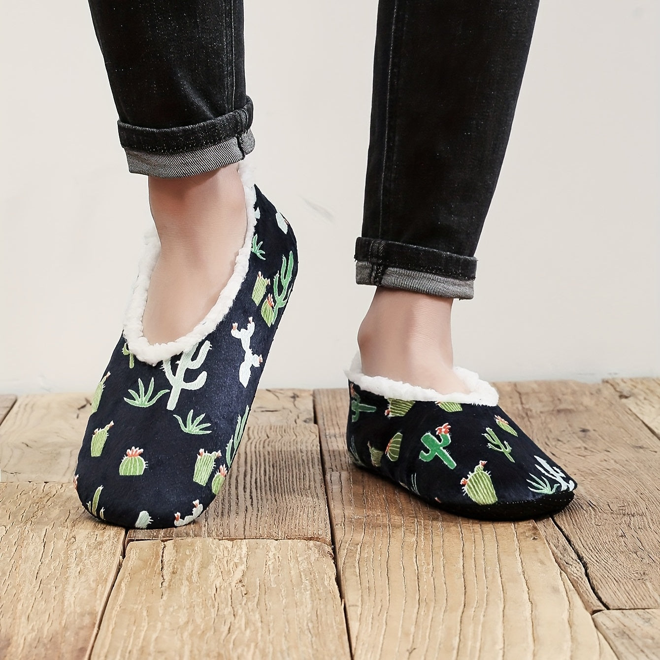 Men's Graphic Plush Cozy House Slippers Anti-skid Slip-on Shoes