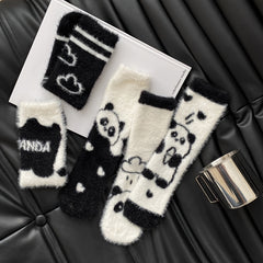 5 Pairs Panda Pattern Plush Socks Soft & Cozy Mid Tube Women's Stockings