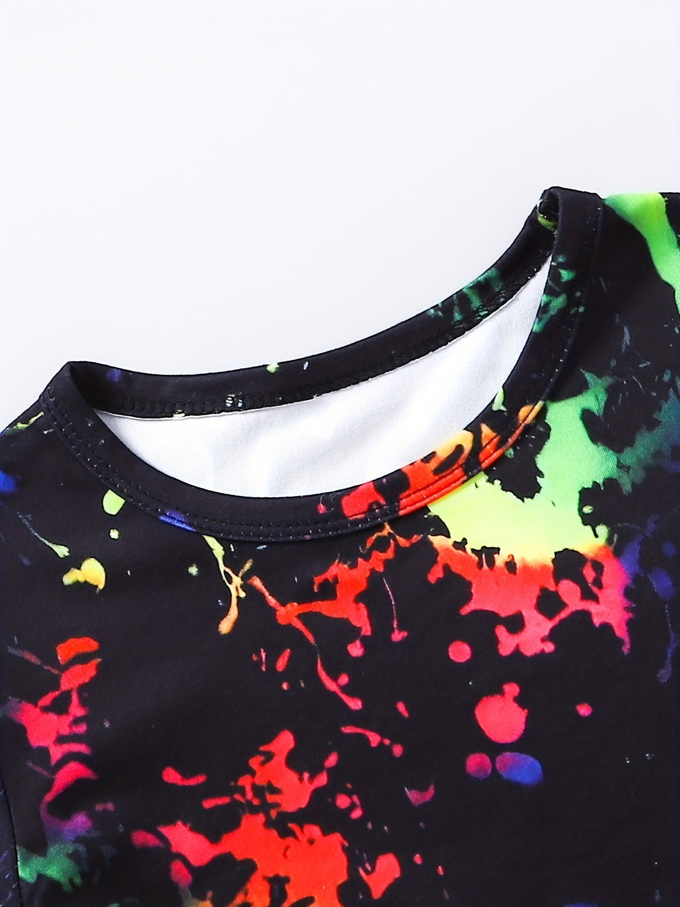 2pcs Boys Allover Print Graphic Short Sleeve Tees & Shorts Sets