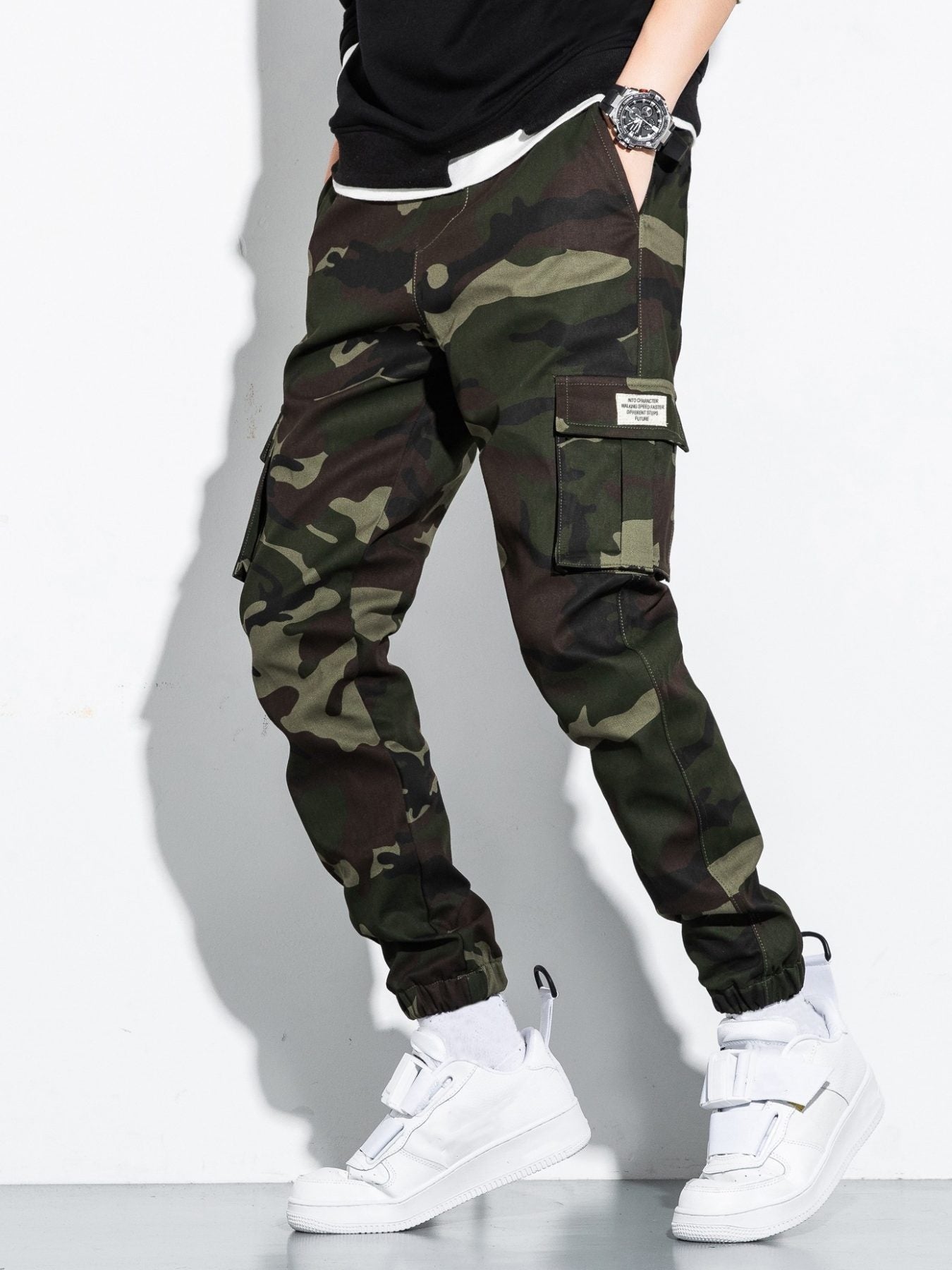 Men's Camo Flap Pocket Cargo Pants