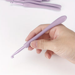 Purple Ergonomic Crochet Hook Set Lightweight Aluminum Crochet Needles
