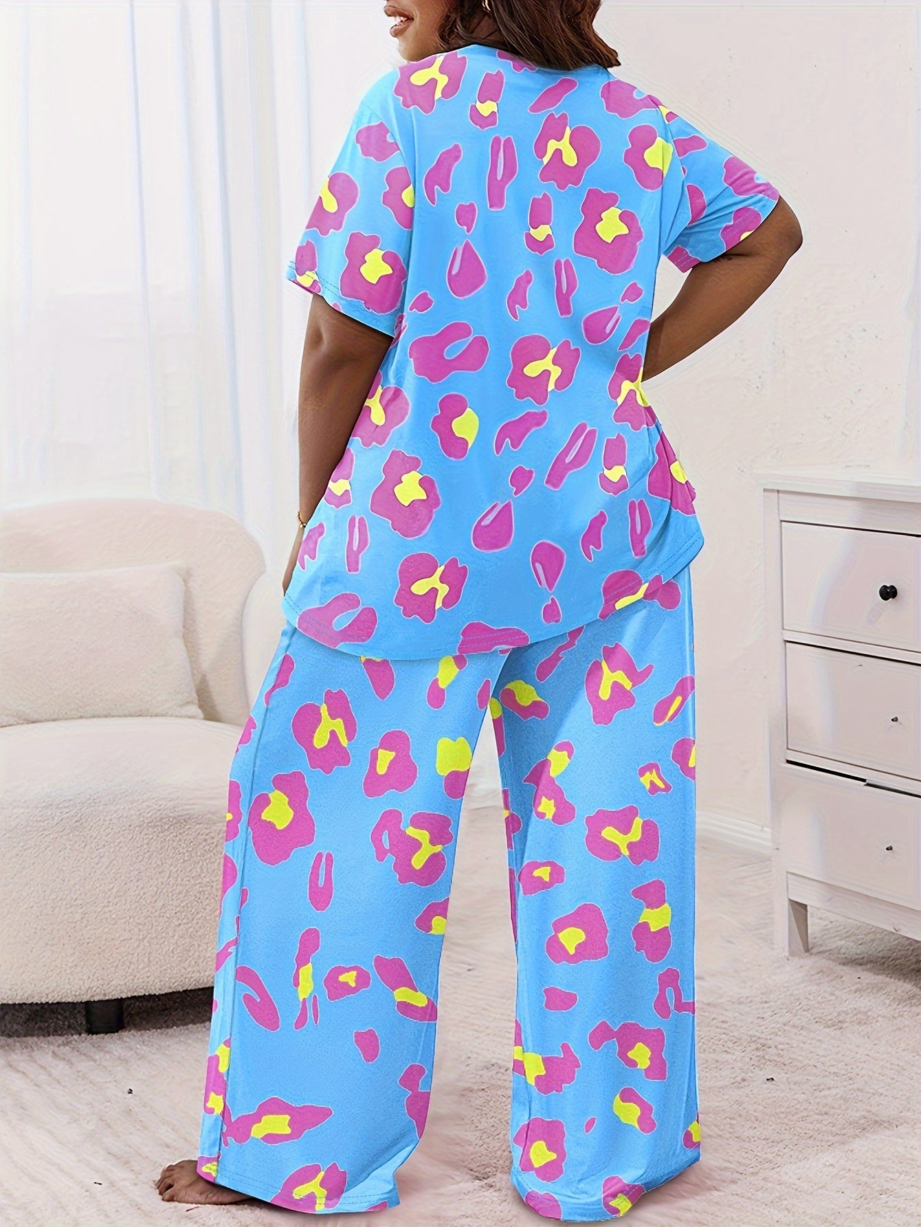  Leopard Print Tee & Pants Loungewear Set