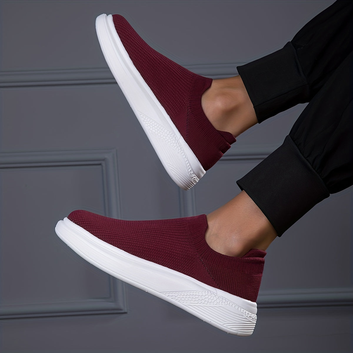 Men's Lightweight Slip-On Casual Shoes for Traveling Jogging