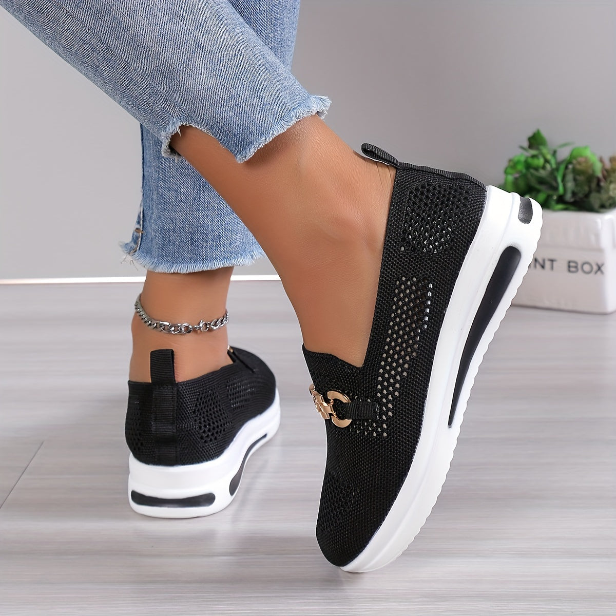 Women's Knitted Sock Shoes Metal Chain Low Top Slip On Casual Walking Sneakers