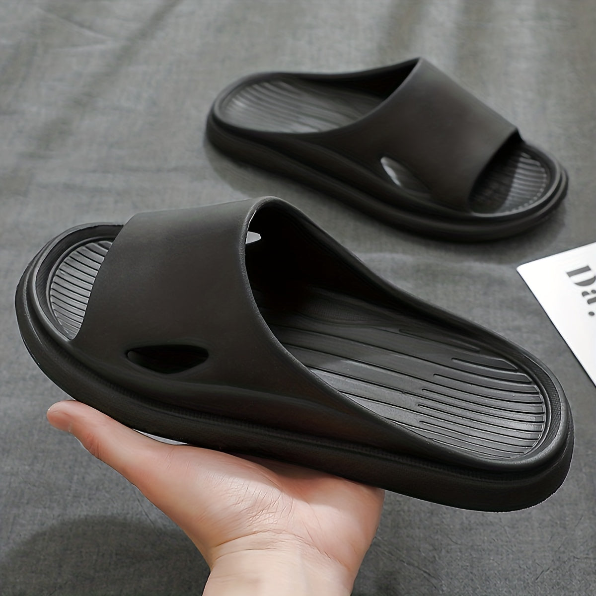 Men's Slides Slippers Soft Lightweight Non Slip House Shoes