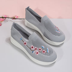 Women's Lightweight Knit Mesh Slip-On Sneakers