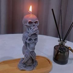 Halloween Triple Skull Swaying Aromatherapy Candle