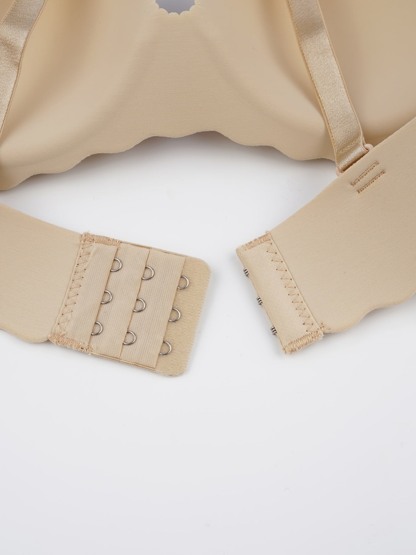 Wave Trim Wireless Push Up Bra Three Rows Three Buckles Women's Lingerie