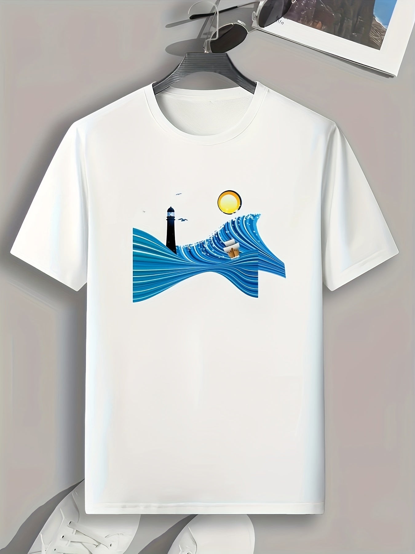 Moonlight Lighthouse Print Men's Graphic T-shirt