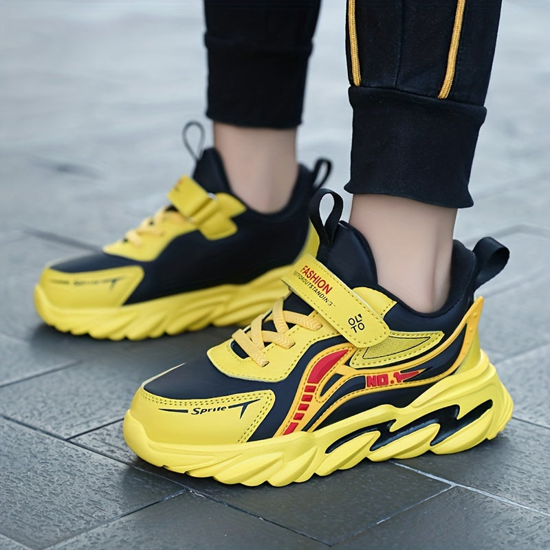 Boys Casual Low Top Sneakers Breathable Lightweight Anti Slip Shoes