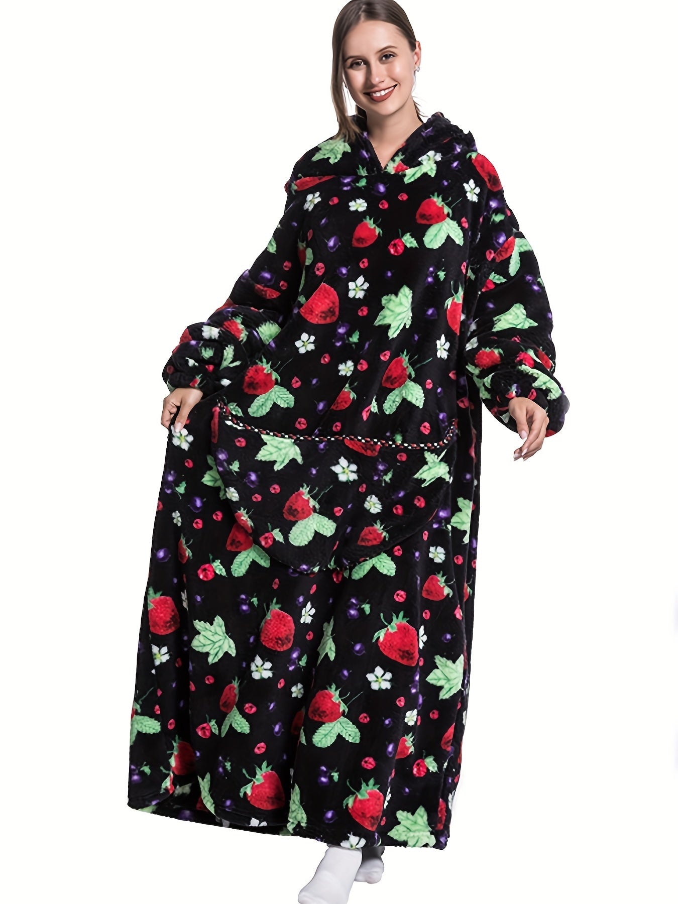  Strawberry Pattern Flannel Hoodie Nightgown