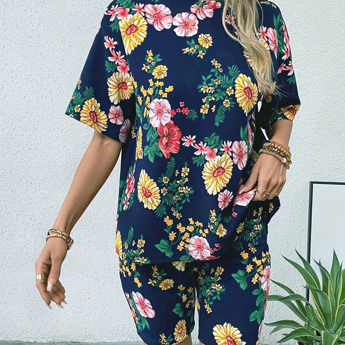 Floral Print Two piece Set Casual Short Sleeve Loose T shirt & Shorts