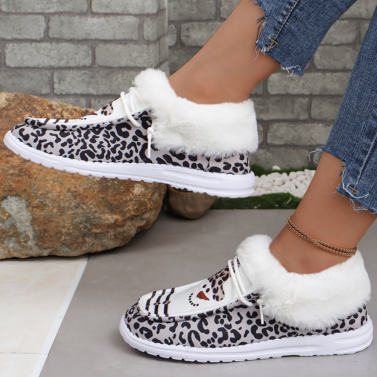 Women's Christmas Snowman & Leopard Print Thickened Skateboard Shoes