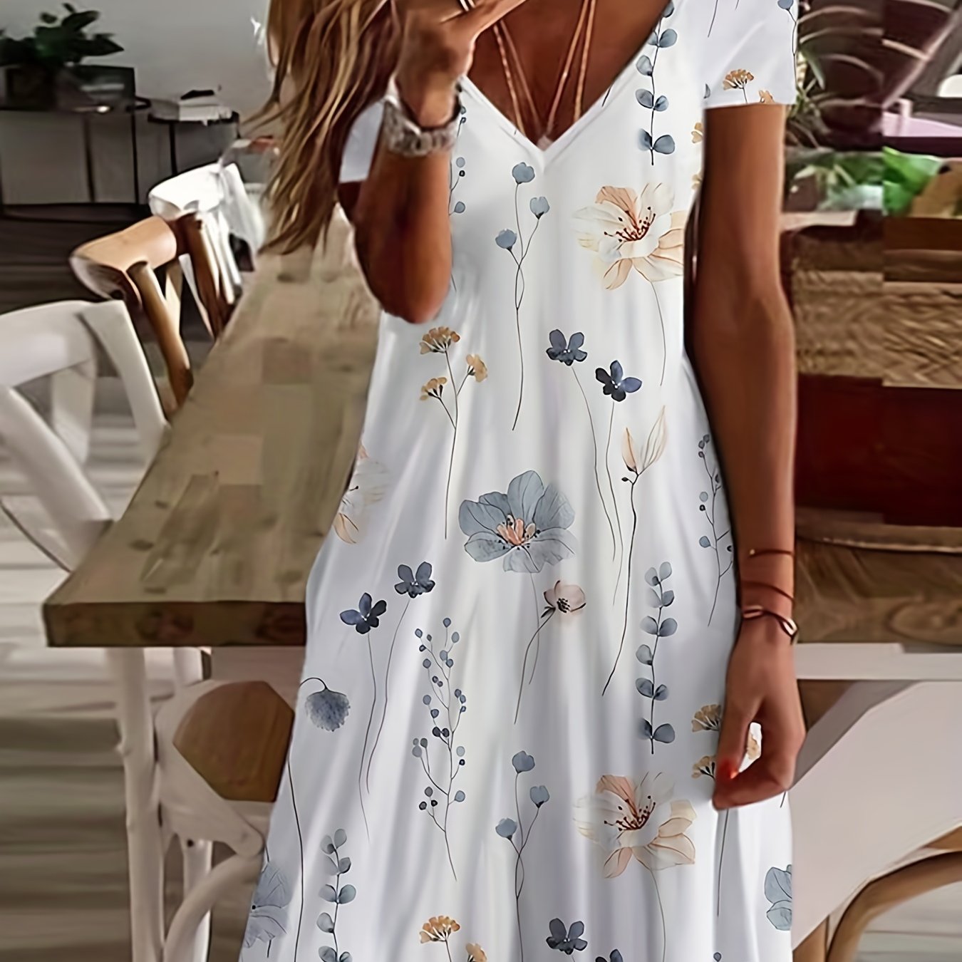  Floral Print Short Sleeve V Neck Dress
