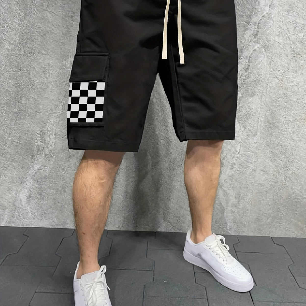 Men's Knee High Shorts with Pockets
