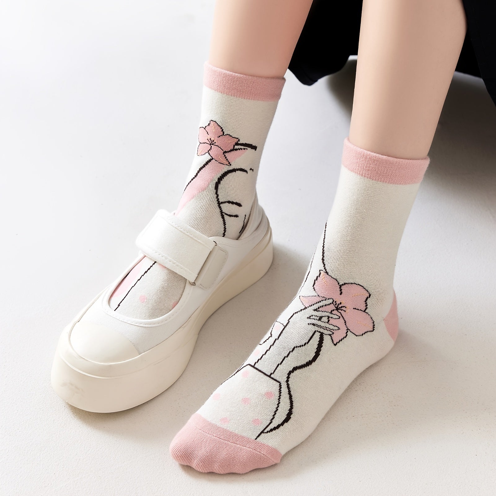 Funny Pattern Mid Tube Socks For Sports Skateboard Women's Socks