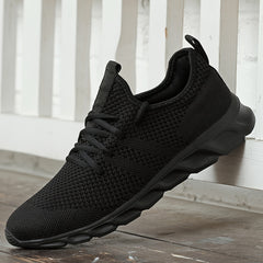 Men's Lightweight Running Shoes Breathable Outdoor Sneakers