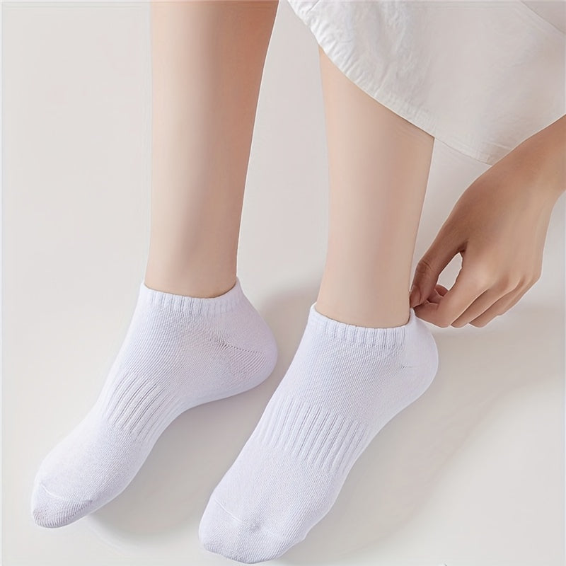 6 Pairs Lightweight Ankle Socks Women's Stockings & Hosiery