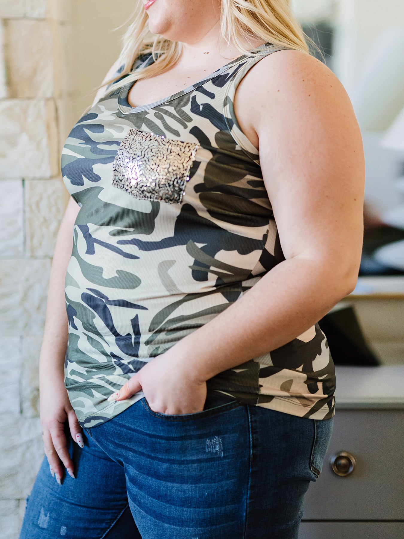  Camo Print Sequin Round Neck Tank Top