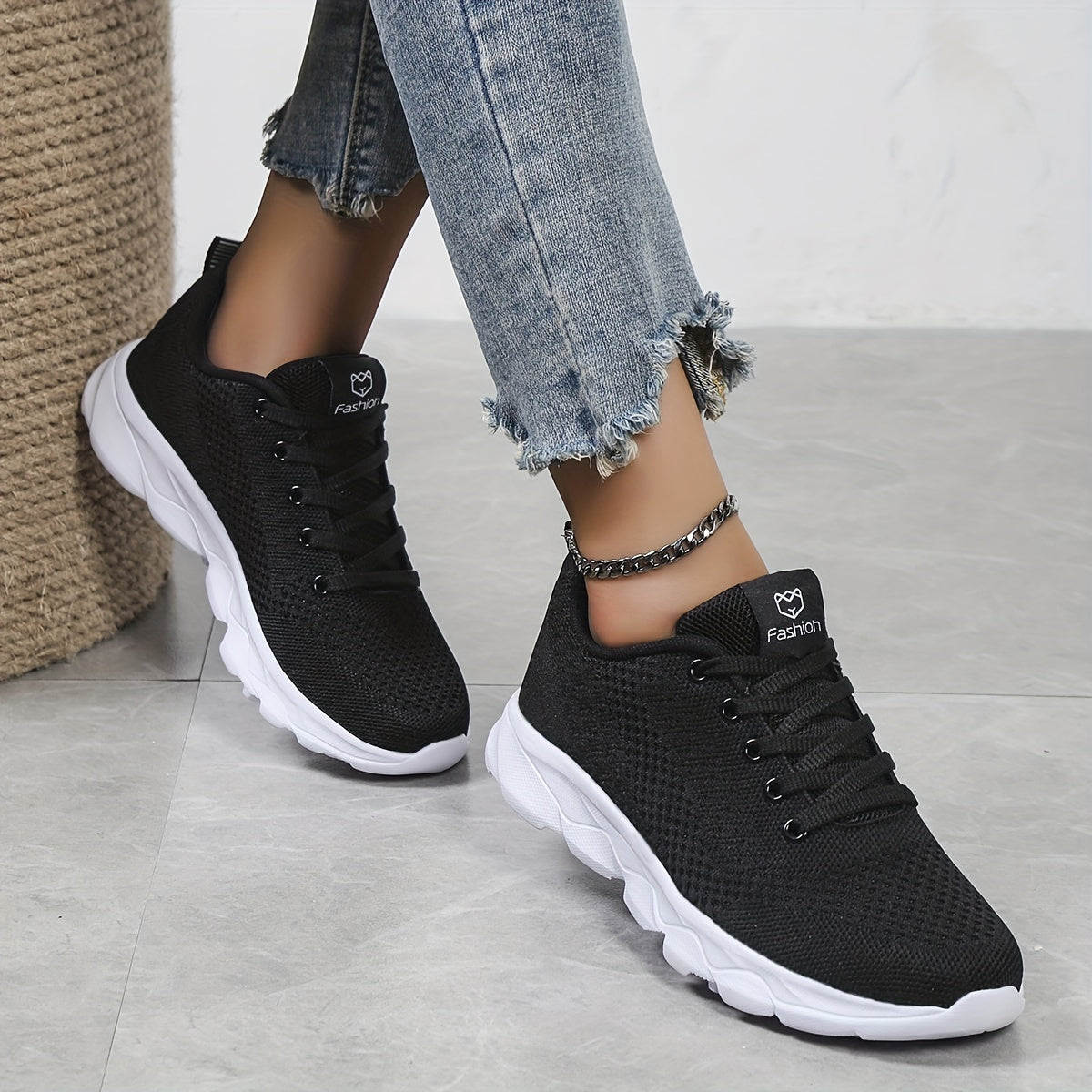 Women's Lace Up Running Shoes Lightweight Comfortable Low Top Sport Shoes