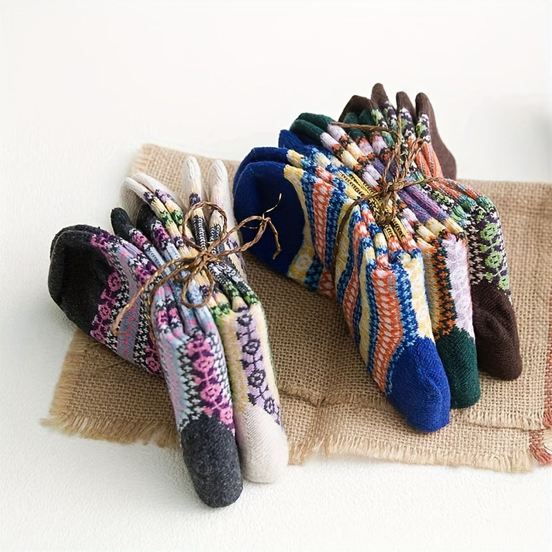 Elk Print Striped Socks Comfy & Warm Mid Tube Women's Stockings
