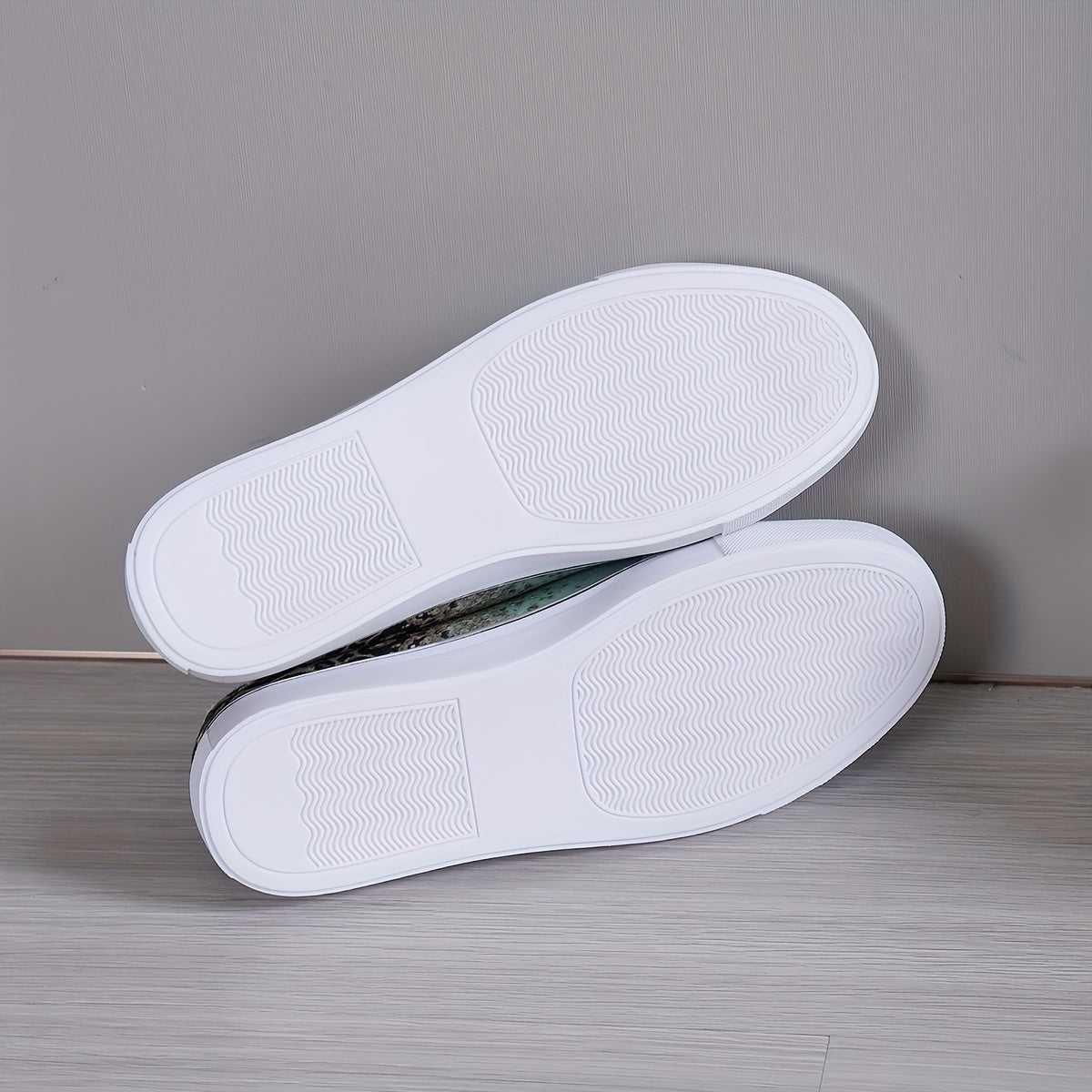 Leopard Print Sneakers Casual Round Toe Flat Canvas Shoes