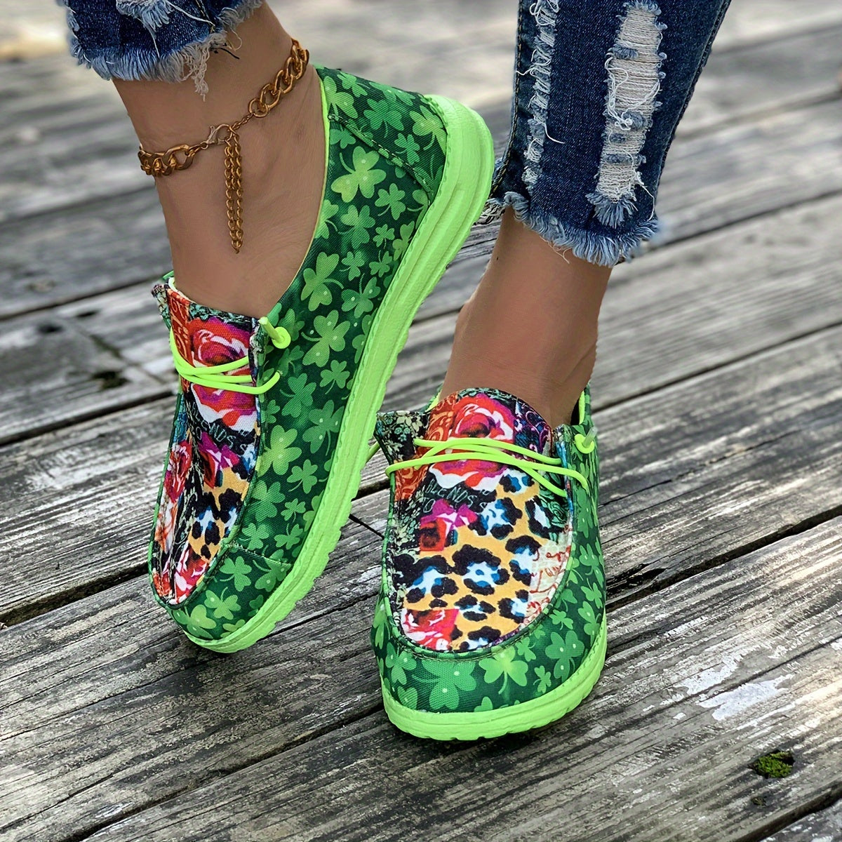 Women's Floral Print Low Top Sneakers Lightweight Sport Walking Shoes