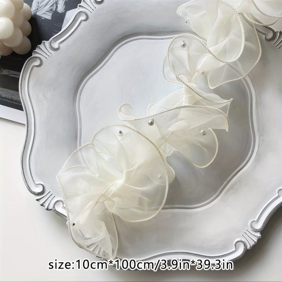 Artificial Diamond Beige Pearl Cake Decoration