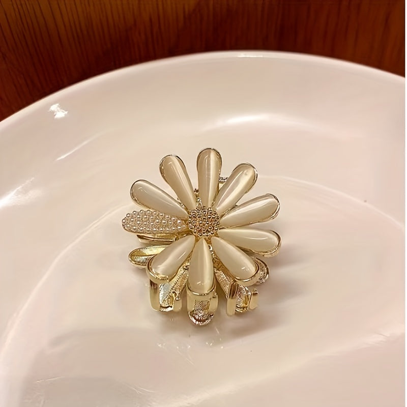 Opal Small Daisy Hair Clip Summer Back Head Clip Shark Claw Headdress