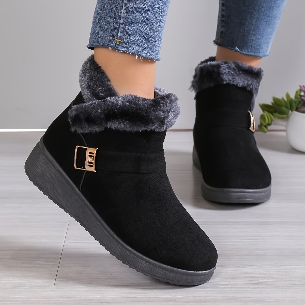 Women's Warm Faux Fur Ankle Boots Suede Round Toe Zipper Snow Boots