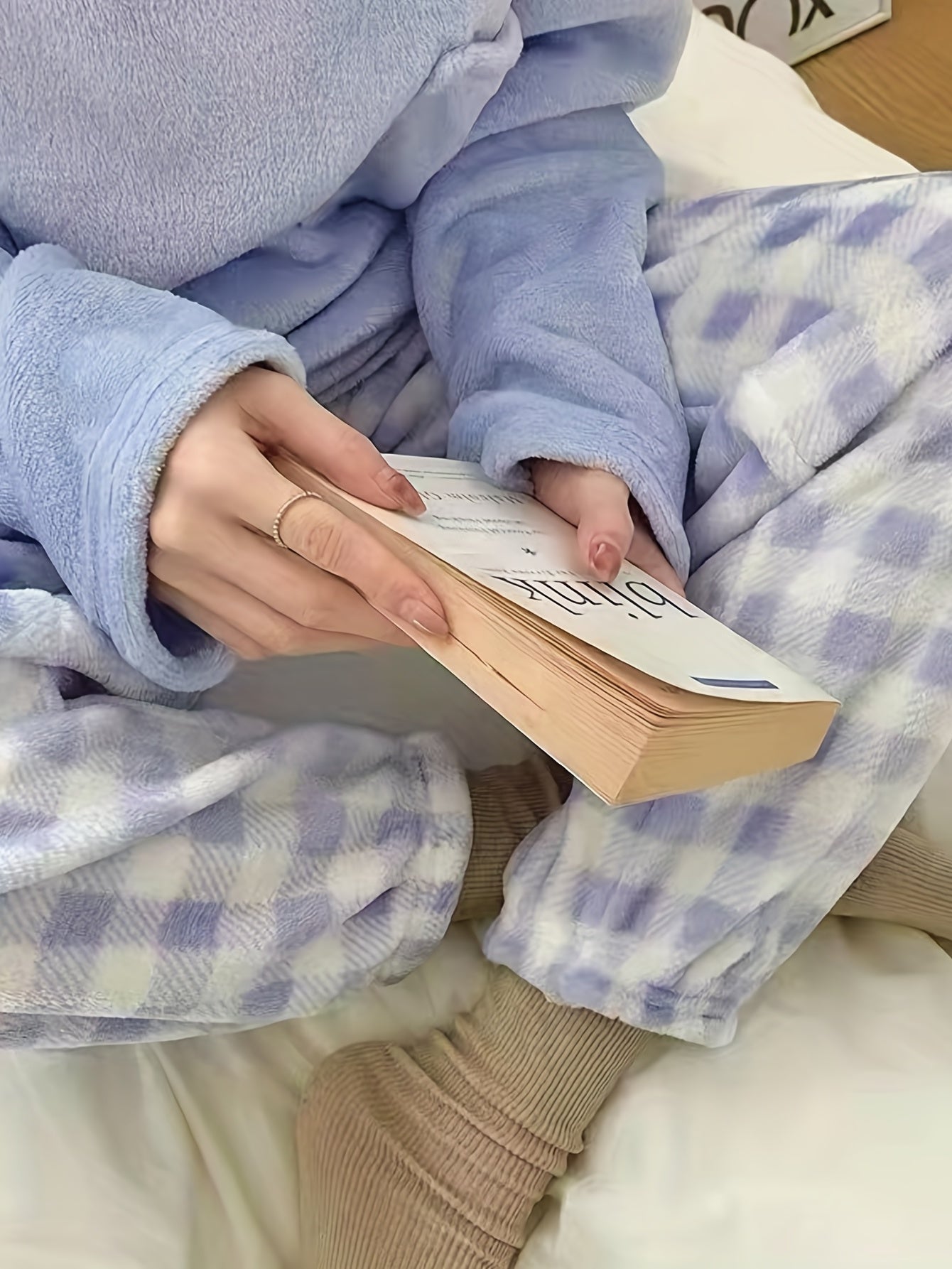 Cozy Plaid Pajama Set with Long Sleeve Top & Soft Pants for Women