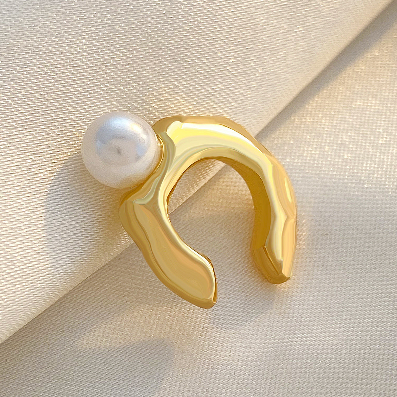 Faux Pearl Decor Ear Cuff Minimalist Style Jewelry