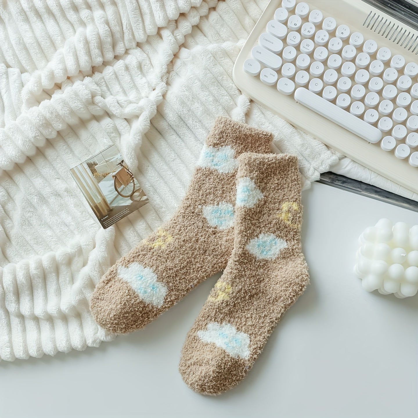Floral Pattern Plush Socks Soft & Comfy Mid Tube Stockings