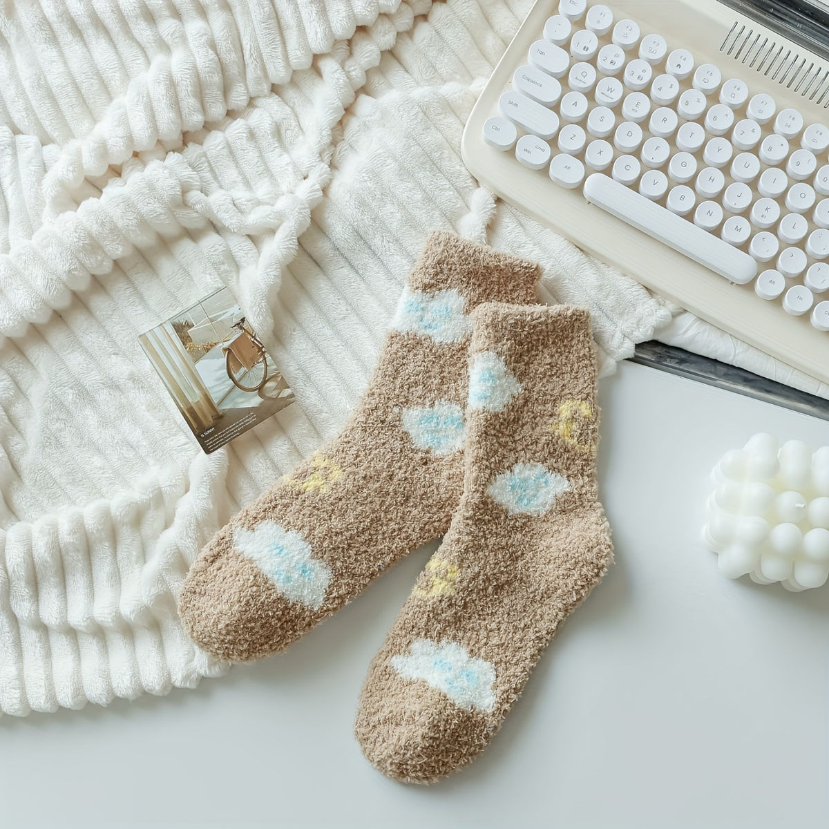 Floral Pattern Plush Socks Soft & Comfy Mid Tube Stockings
