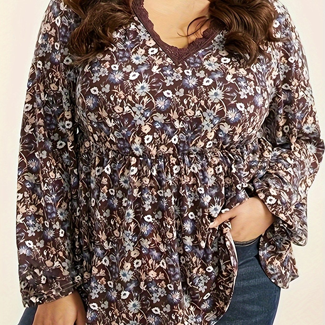 Ditsy Floral Print Lace Trim V Neck Peplum Top